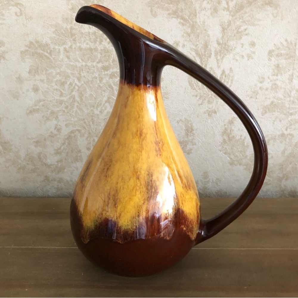 Vintage Blue Mountain pottery large pitcher